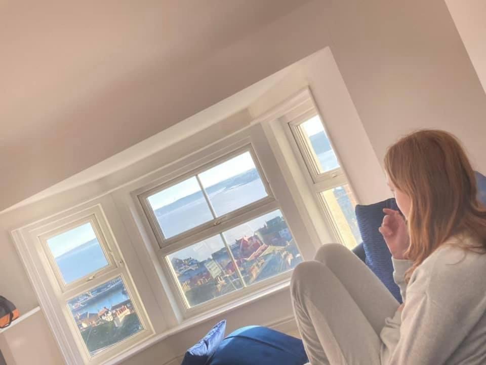 Apartment Seabourne Beautiful 4th Floor Penthouse With Amazing Coastal & Lighthouse View Scarborough