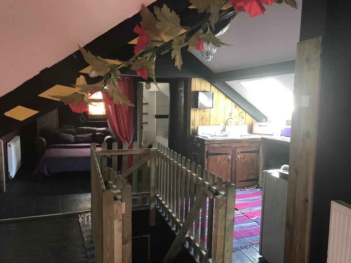 Happy Hippy Apartment *