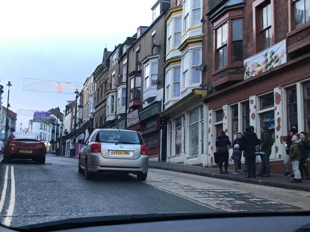 Happy Hippy * Scarborough