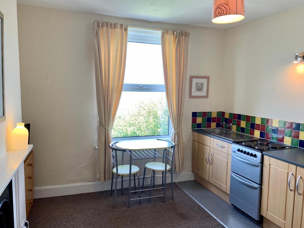 Brompton Flats Apartment
