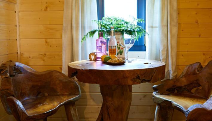 Pinewood Park - Tipis, Hot Tubs And Campsite