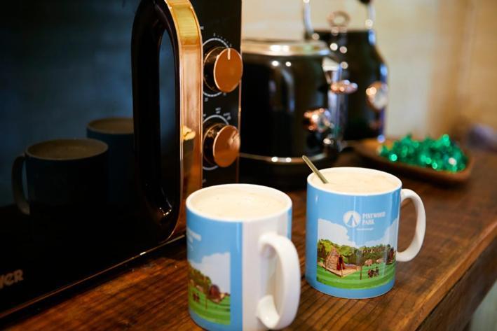 Campsite Pinewood Park - Tipis, Hot Tubs And