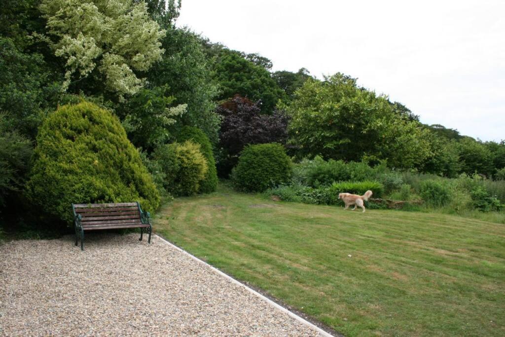 Larch Ruston Dog Friendly With Hot Tub
