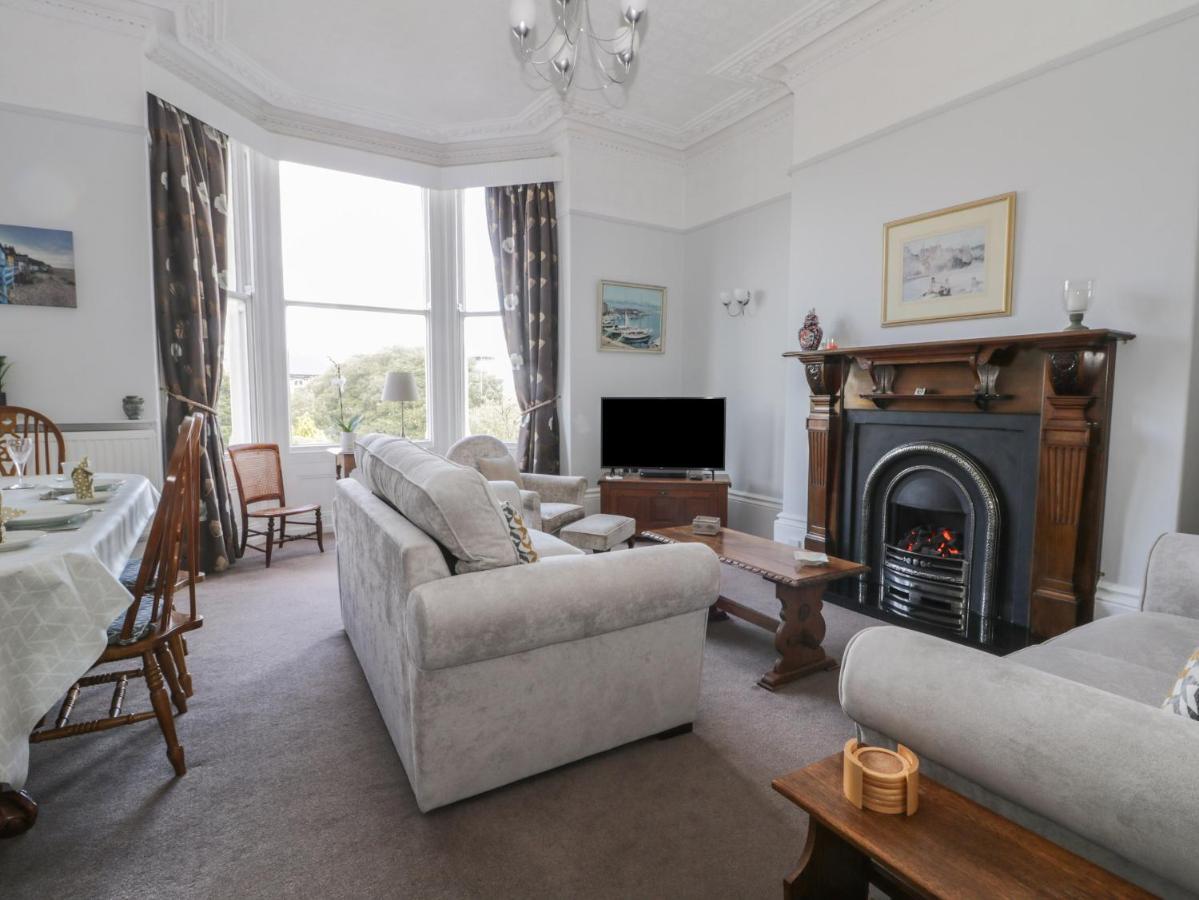 Park View Apartment Scarborough