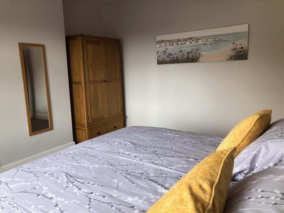 Acacia Breezes - Delightful Semi Holiday home
