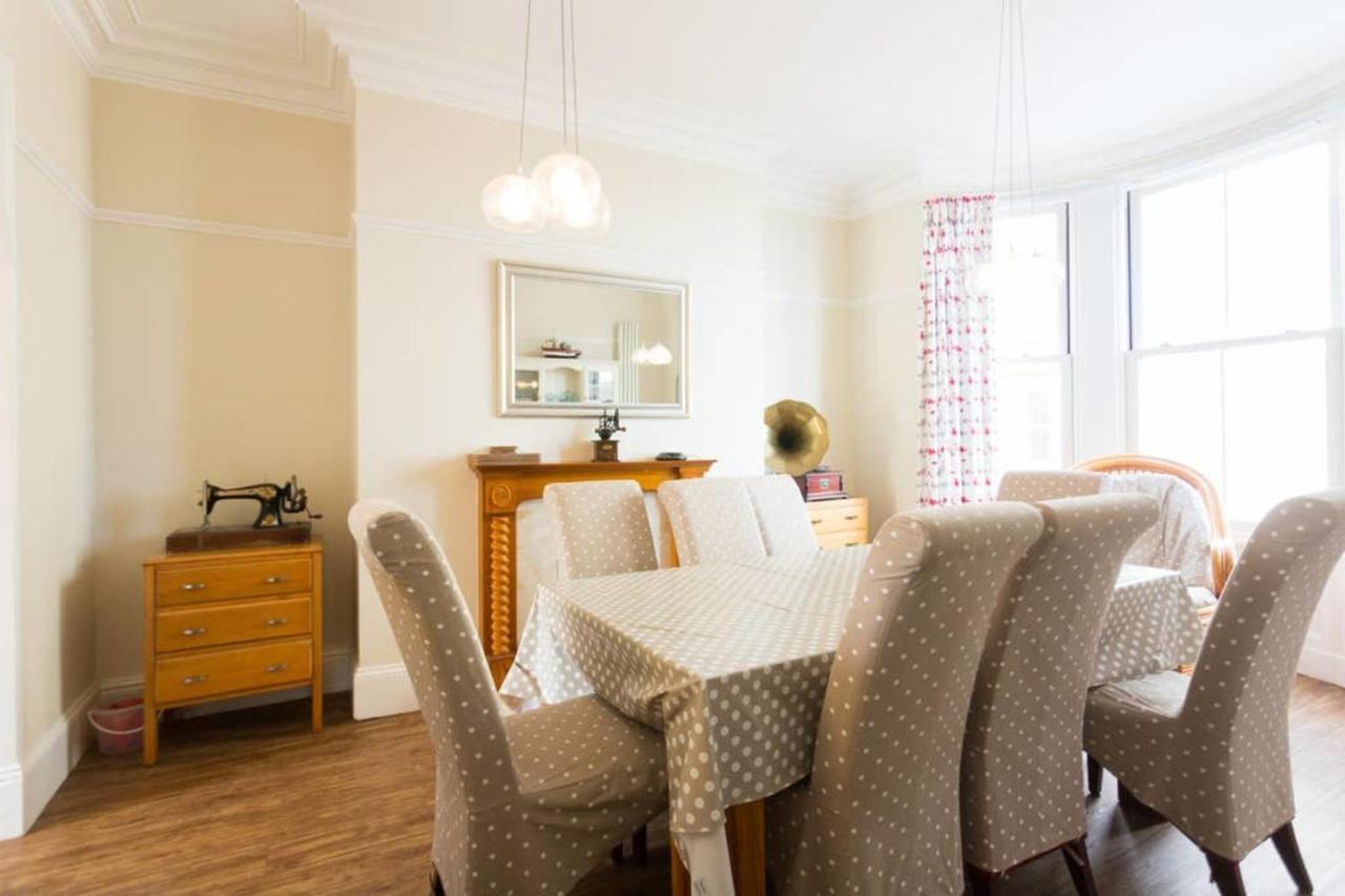 Seaside Retreat In North Bay - With Parking * Scarborough