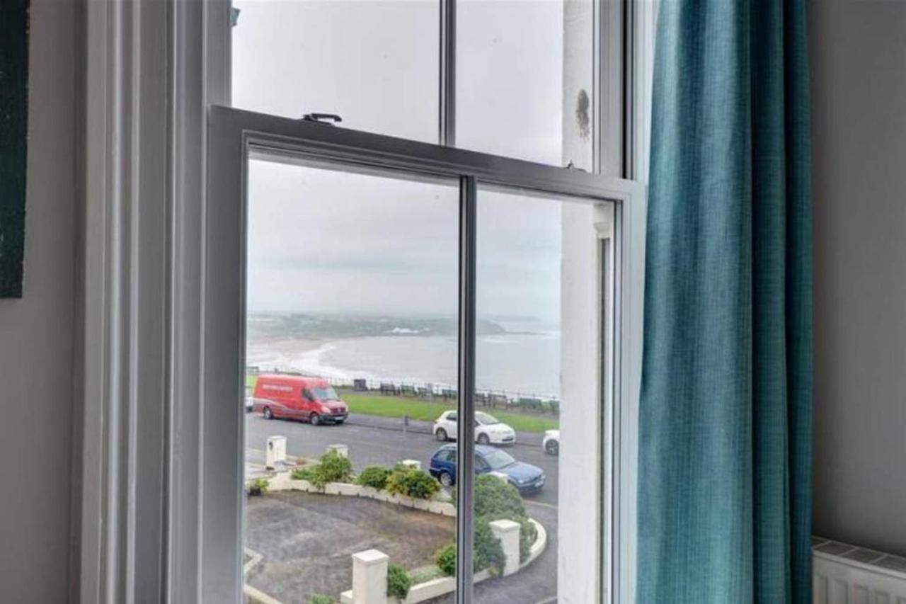 Seaside Retreat In North Bay - With Parking * Scarborough