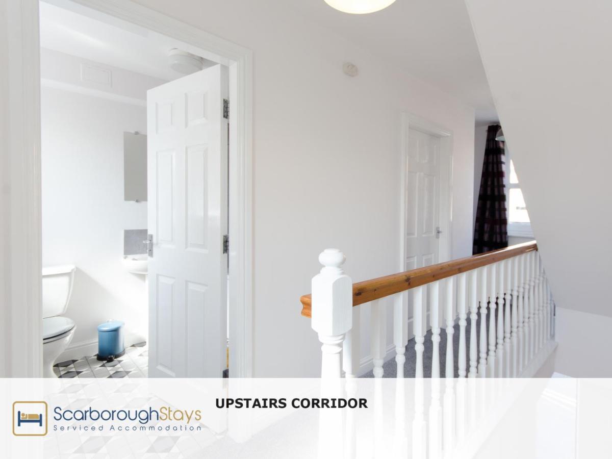 Candler - 3 Bedroom Townhouse With Parking - Patio Area & Seating Holiday home *