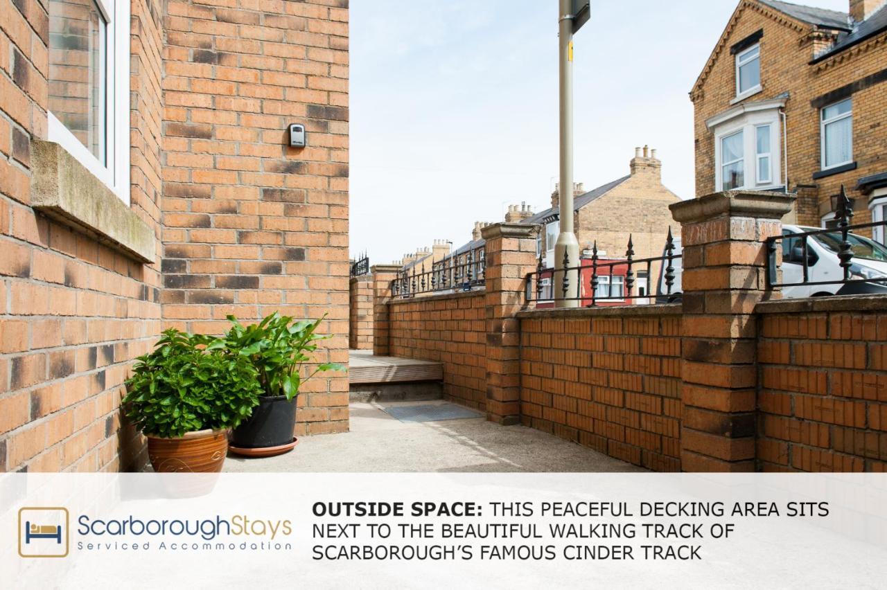 Candler - 3 Bedroom Townhouse With Parking - Patio Area & Seating Holiday home *
