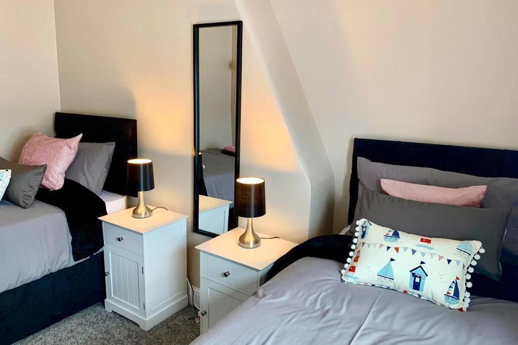 Durham House - Fantastic Location And Great Price In