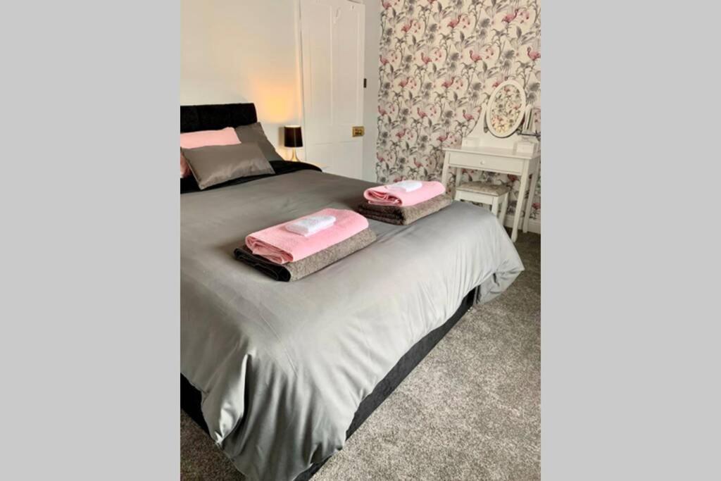 Durham House - Fantastic Location And Great Price In
