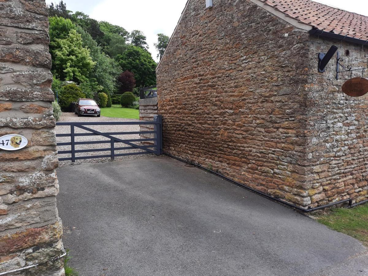 Larch Ruston Dog Friendly With Hot Tub Holiday home