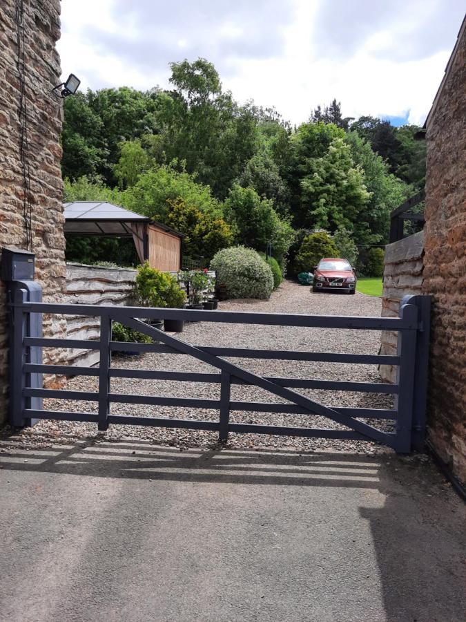 Larch Ruston Dog Friendly With Hot Tub Scarborough