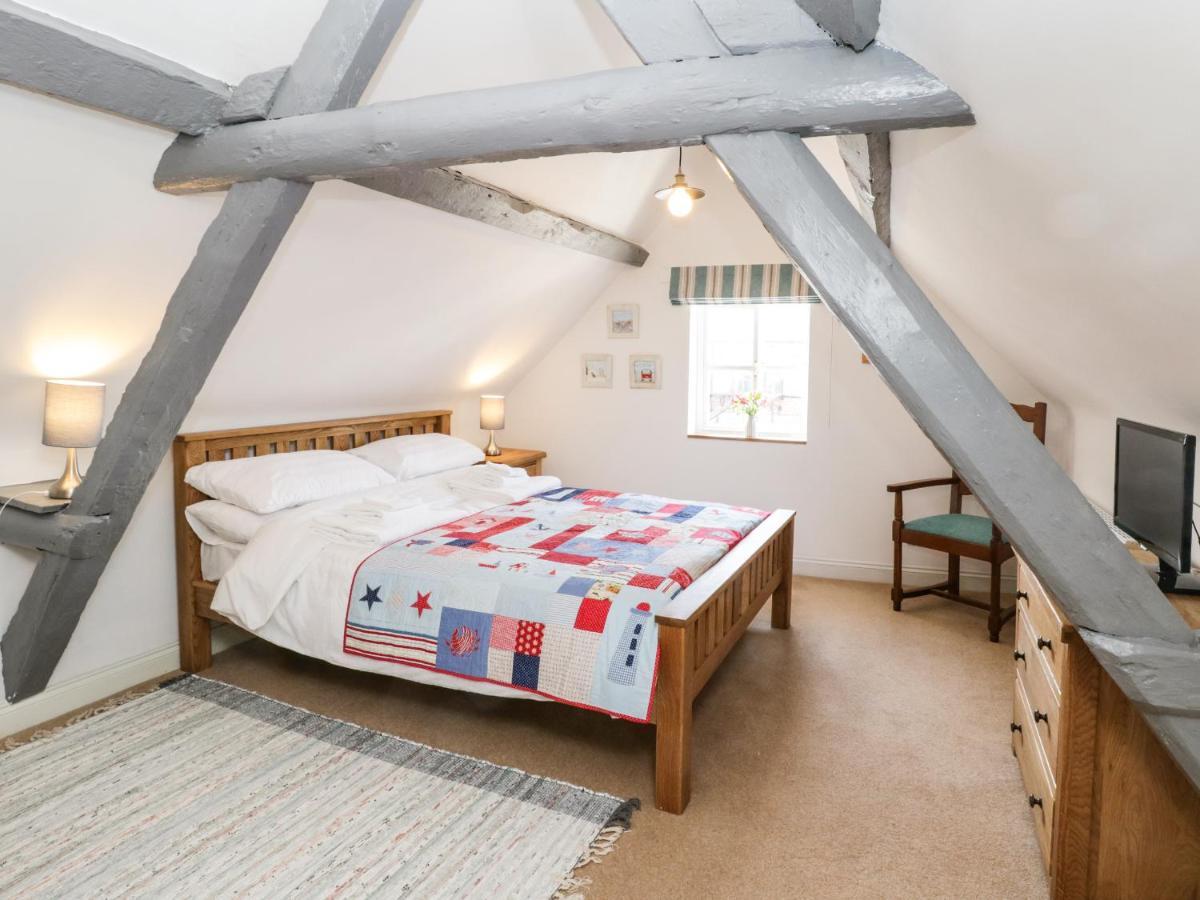 Regent House Apartment *