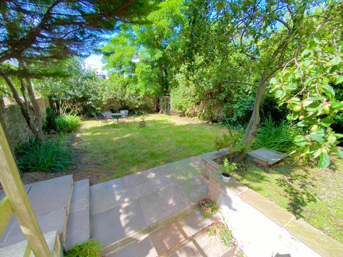 South Cliff With Garden Apartment *