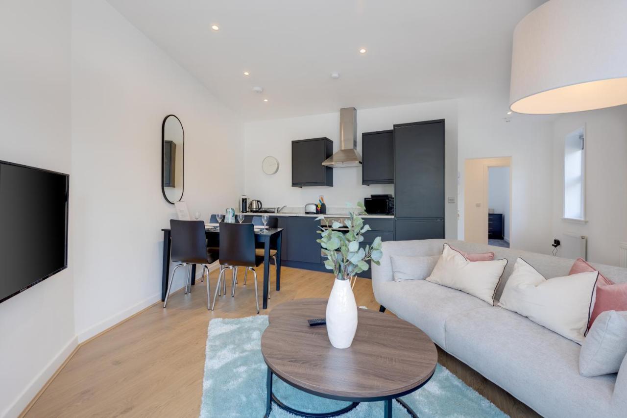 Apartment Ultra Luxe 2 Bedroom Near Beach, Centre & Peasholm Park
