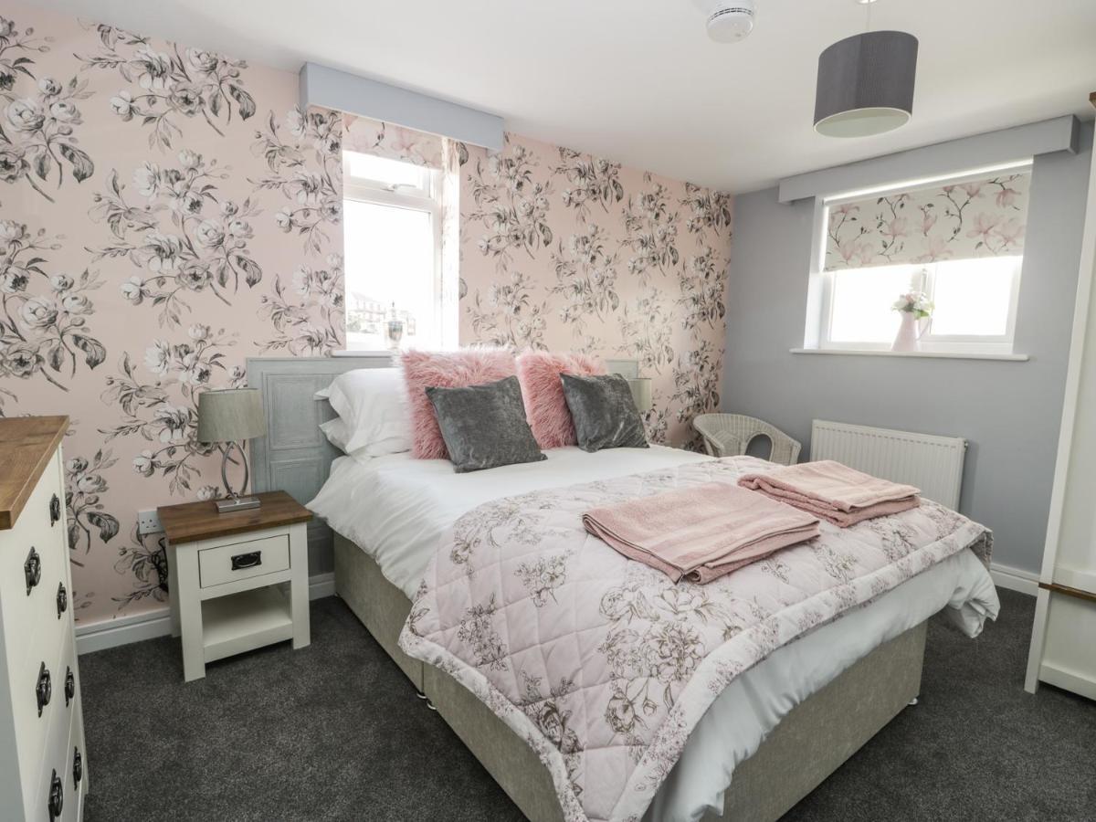 Apartment Manor Heath 4 *