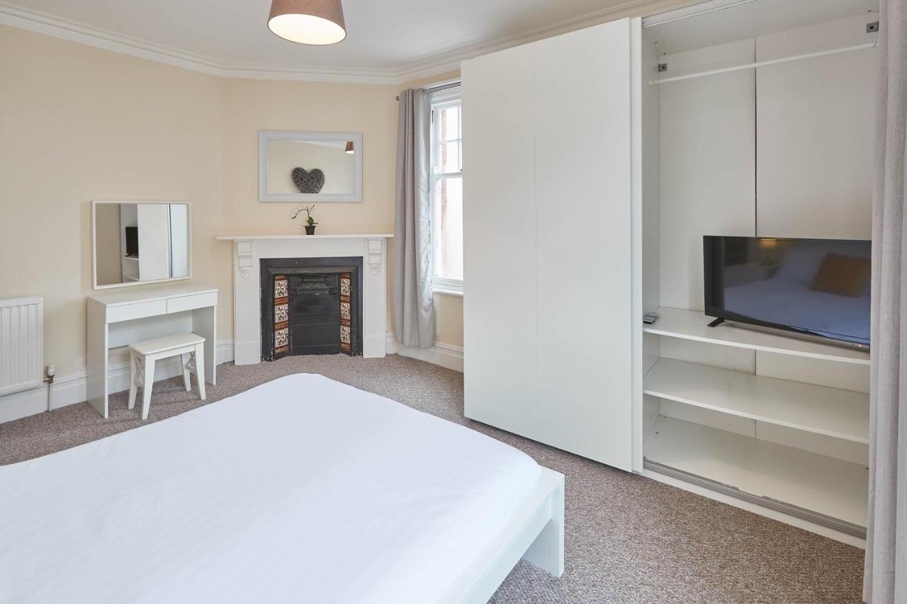 Host & - The Townhouse Holiday home *