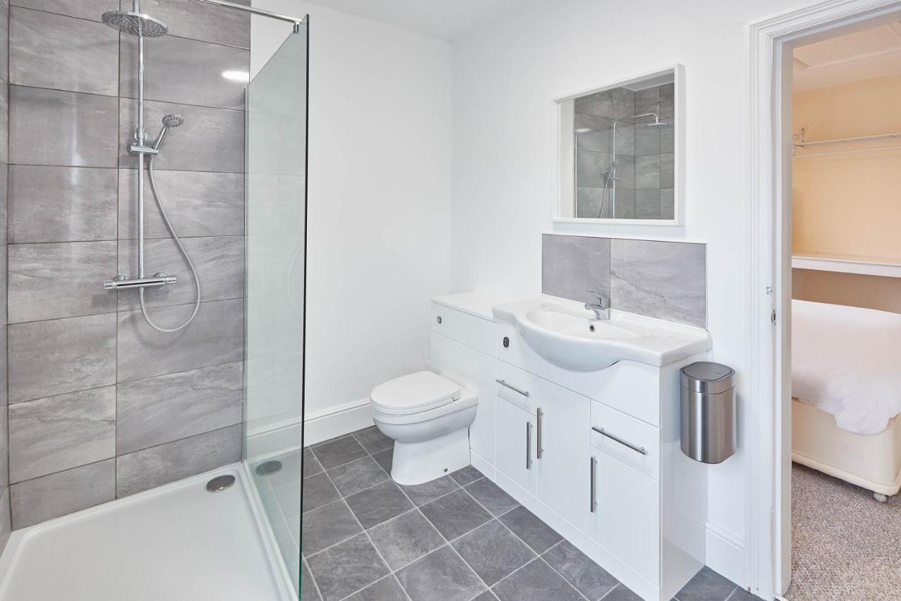 Host & - The Townhouse *