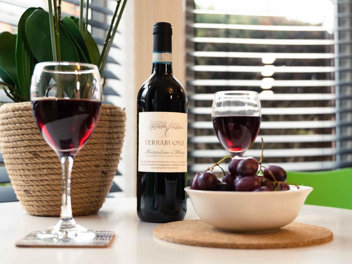 Pass The Keys Amazing, Newly Renovated 5bedroom House Sleeps 10 Holiday home Scarborough