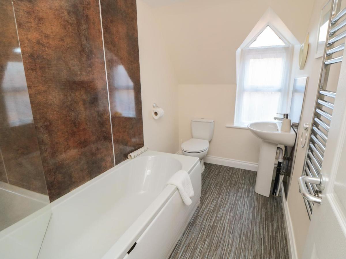 Apartment Carisbrooke House, 6 Scarborough