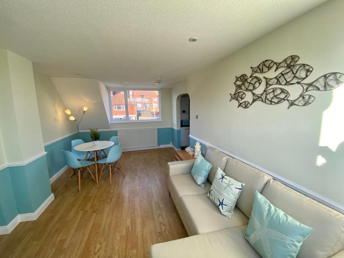 Lighthouse View, One Min From Harbour & Beach Apartment Scarborough