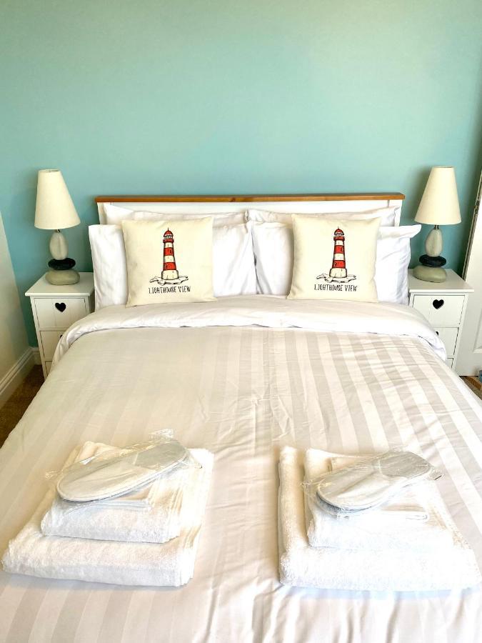Lighthouse View, One Min From Harbour & Beach Scarborough