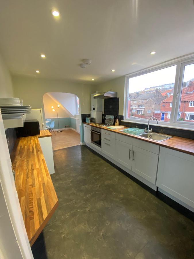Lighthouse View, One Min From Harbour & Beach Apartment *