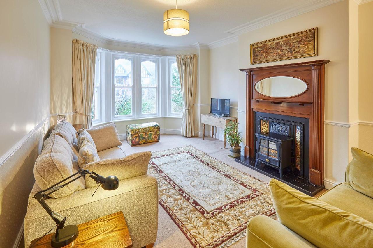 Host & - The Garden Flat