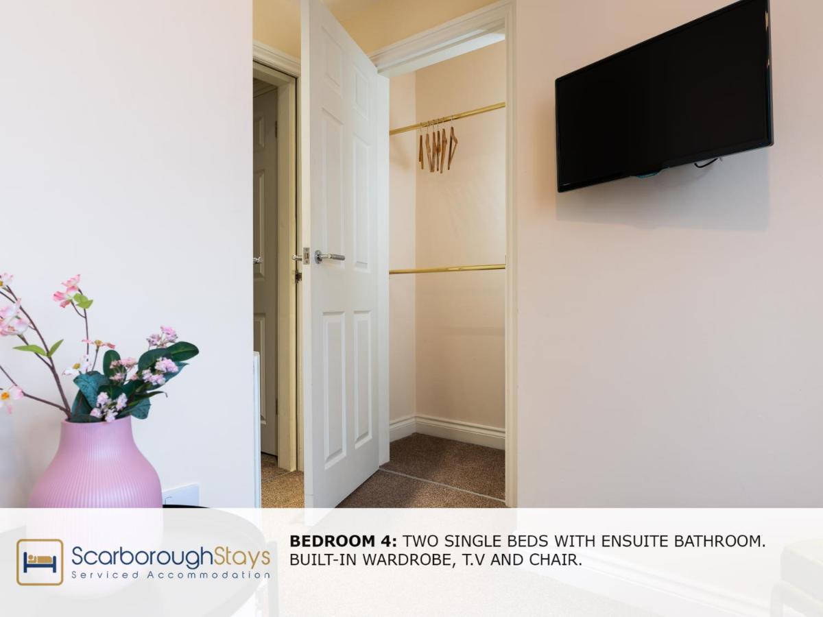Holiday home - Luxury Townhouse Ideal For Large Groups - Hot Tub