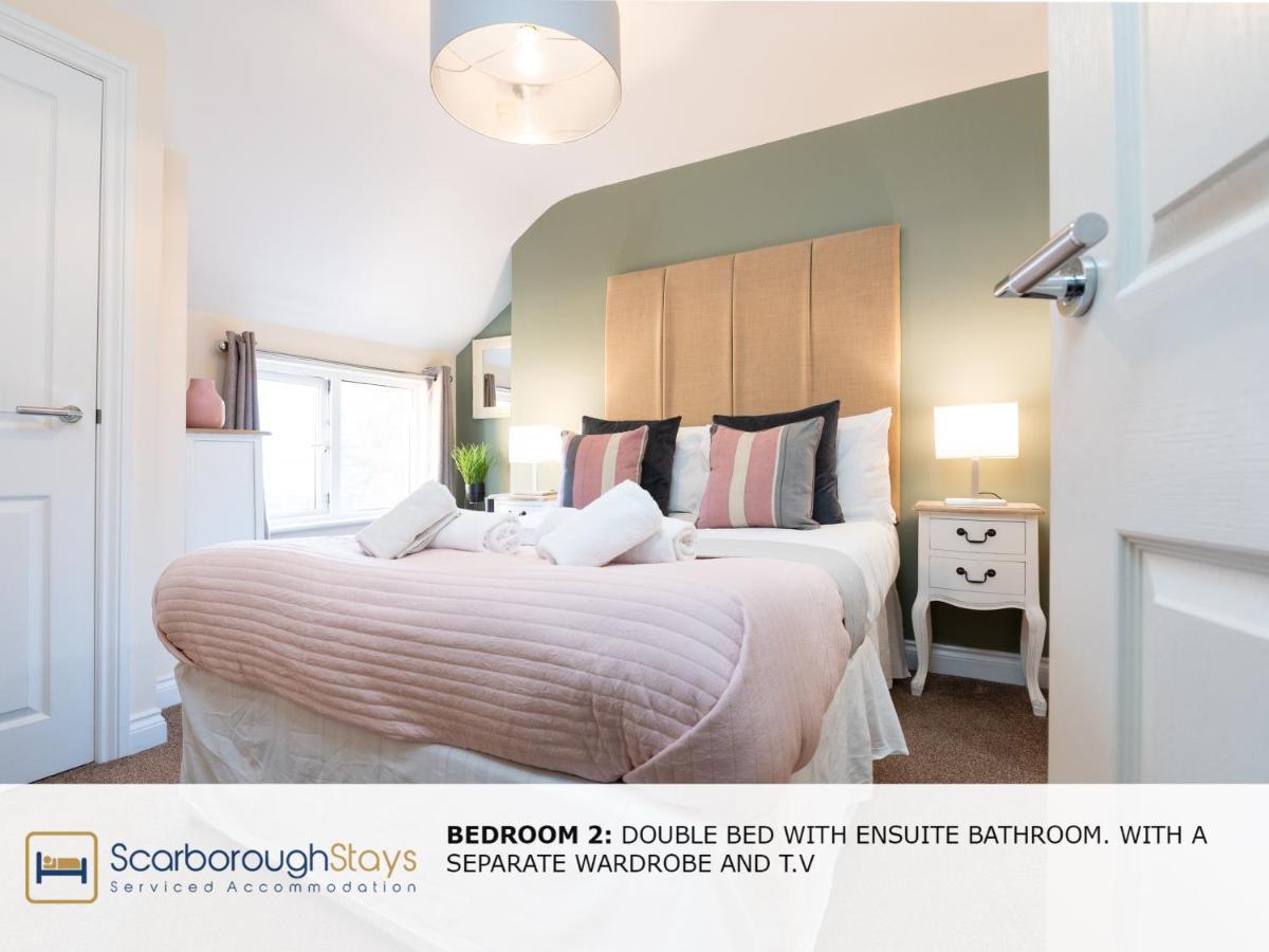 Holiday home - Luxury Townhouse Ideal For Large Groups - Hot Tub Scarborough
