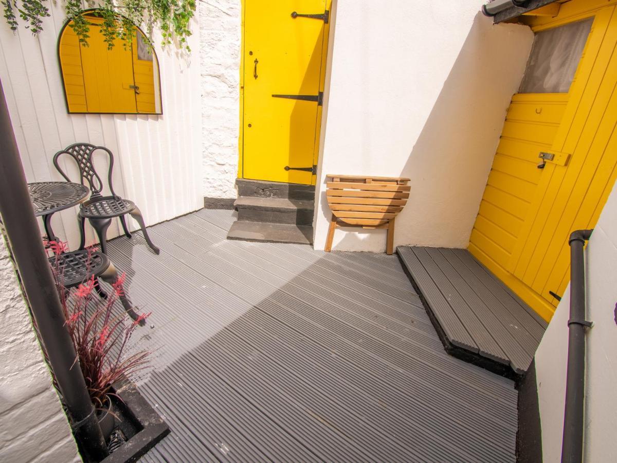 North Bay With Internet, Smart Tv's And Patio Area Apartment *