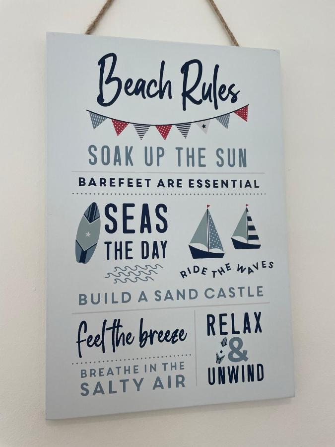 The Beachcomber, One Min From Harbour And Beach Scarborough