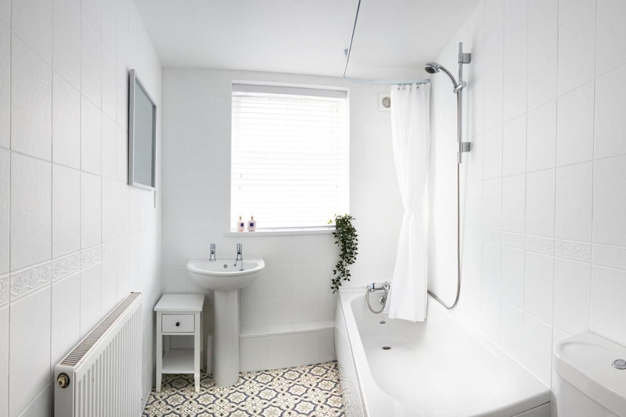 Holiday home Beautifully Furnished 4-bed Townhouse On South Cliff Scarborough