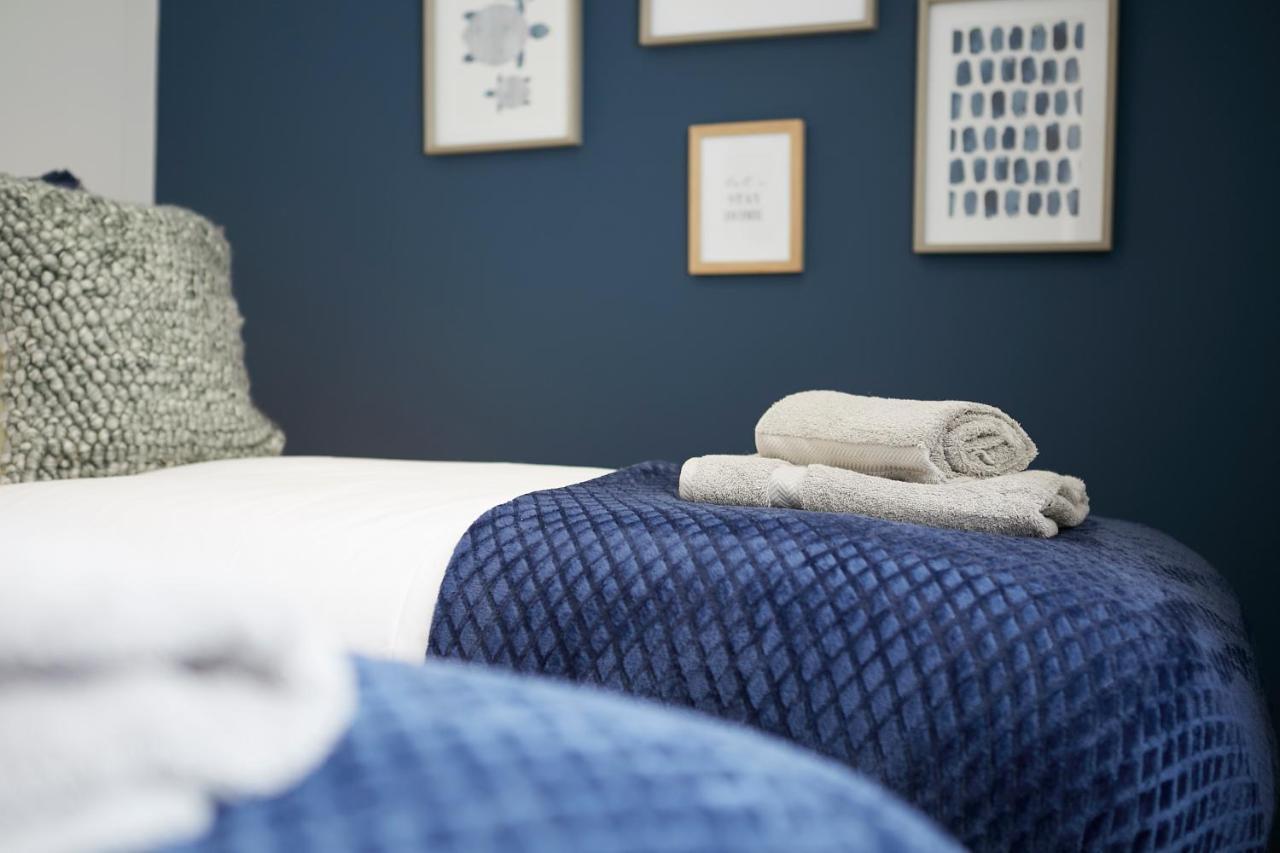 Apartment The Hideaway @ Empire 39: Town Centre Retreat Near Train Station