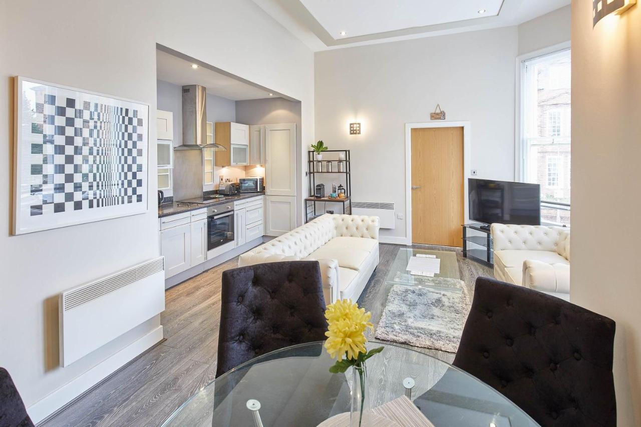 Apartment Host & - Three Bays Scarborough