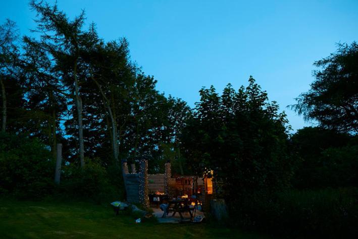 Pinewood Park - Tipis, Hot Tubs And 4* Scarborough
