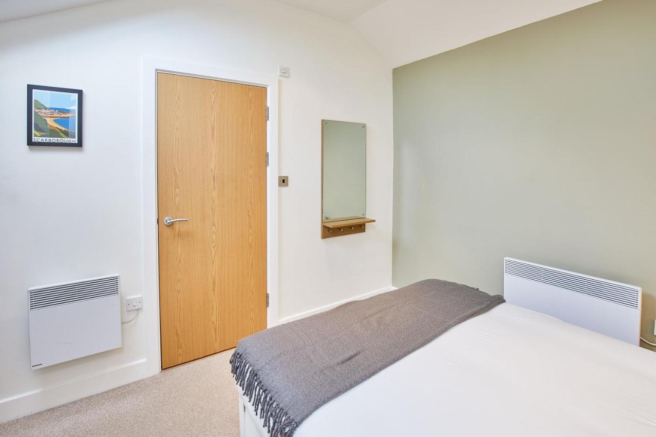 Host & - 15 Easby Hall Apartment *