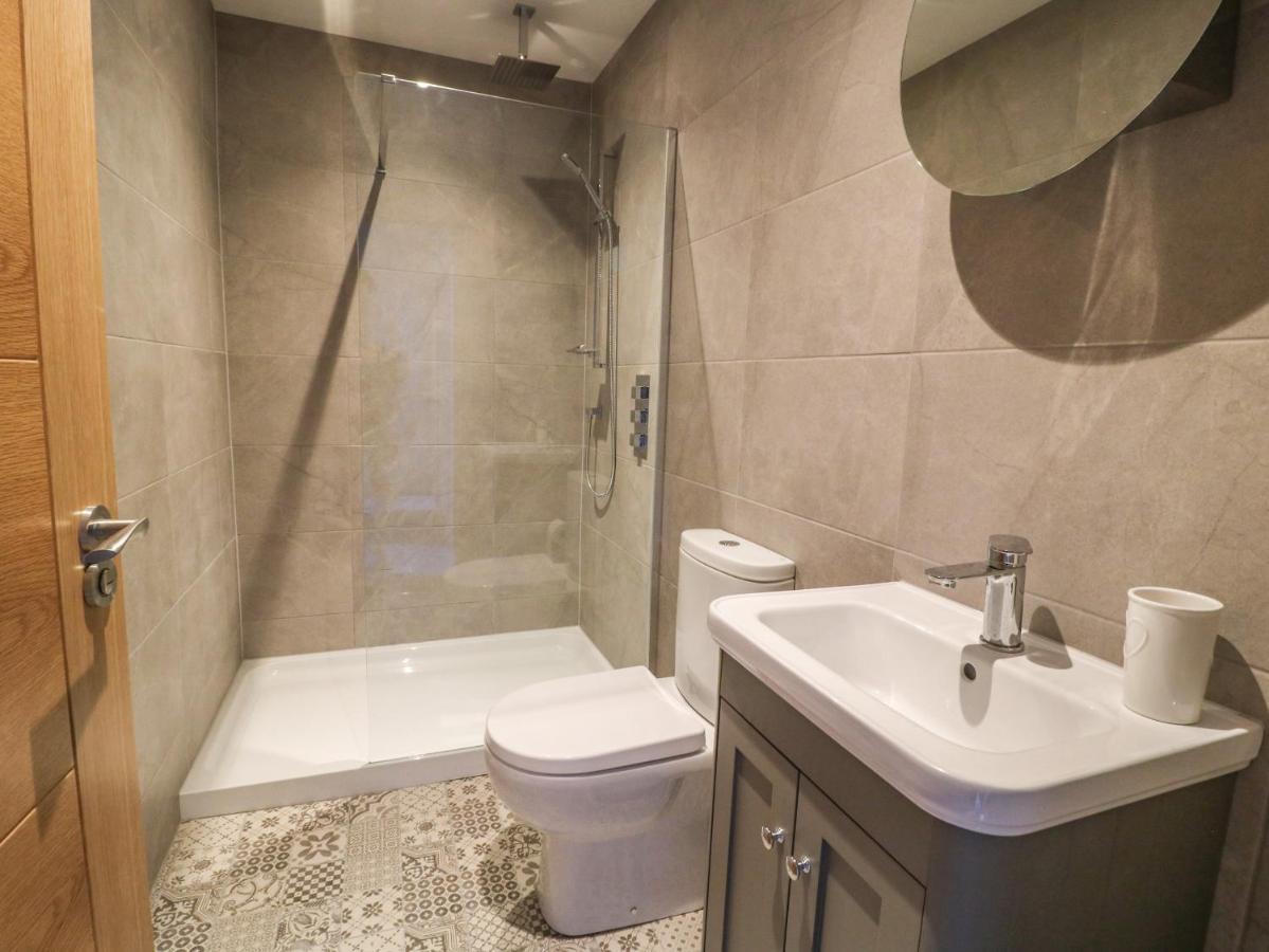 6 Apartment Scarborough