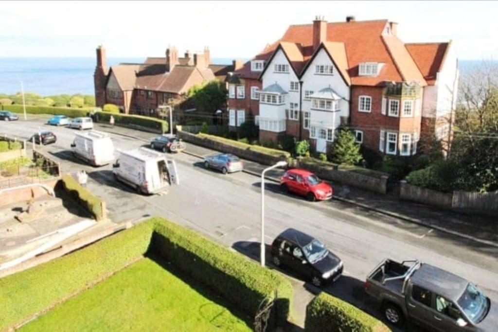 The Hideaway Luxury 5* 2 Bed Garden Apartment