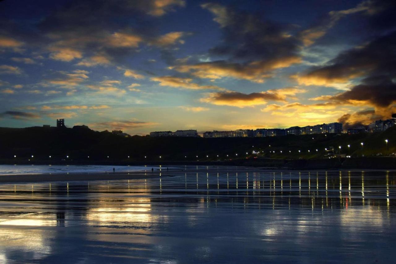 Seabourne Beautiful 4th Floor Penthouse With Amazing Coastal & Lighthouse View * Scarborough
