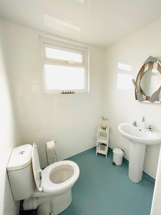 Lighthouse View, One Min From Harbour & Beach Apartment Scarborough