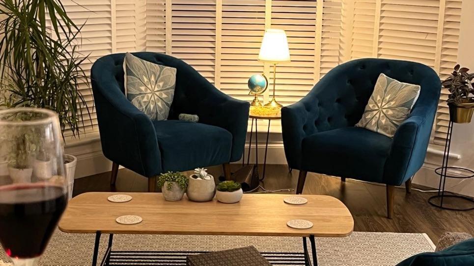 Brooklands Hideaway Apartment *