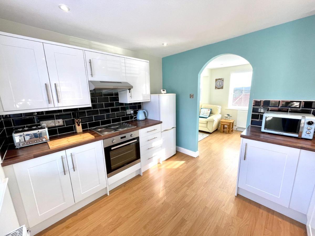 Apartment The Breakwaters, One Min From Harbour & Beach Scarborough