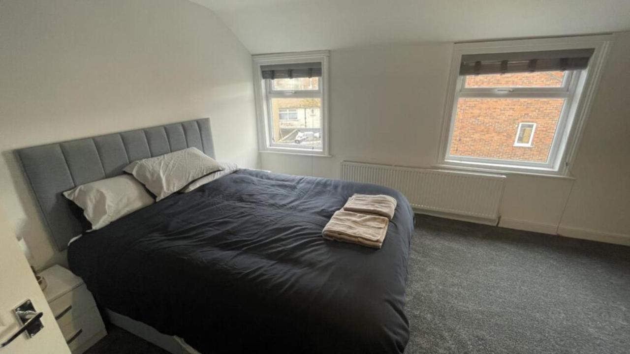 House Located Centrally For Up To 8 Guests