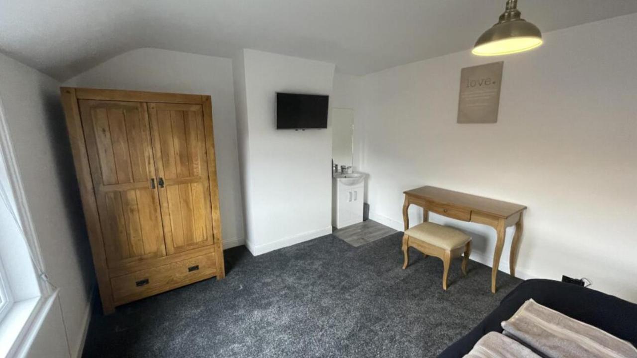 Apartment House Located Centrally For Up To 8 Guests