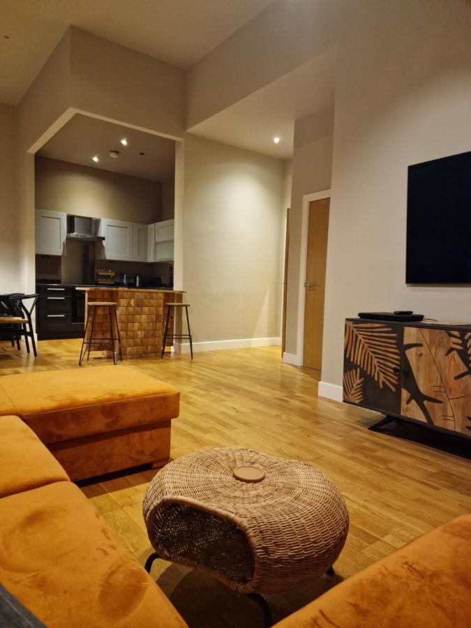 Town Centre Luxury Apartment Scarborough