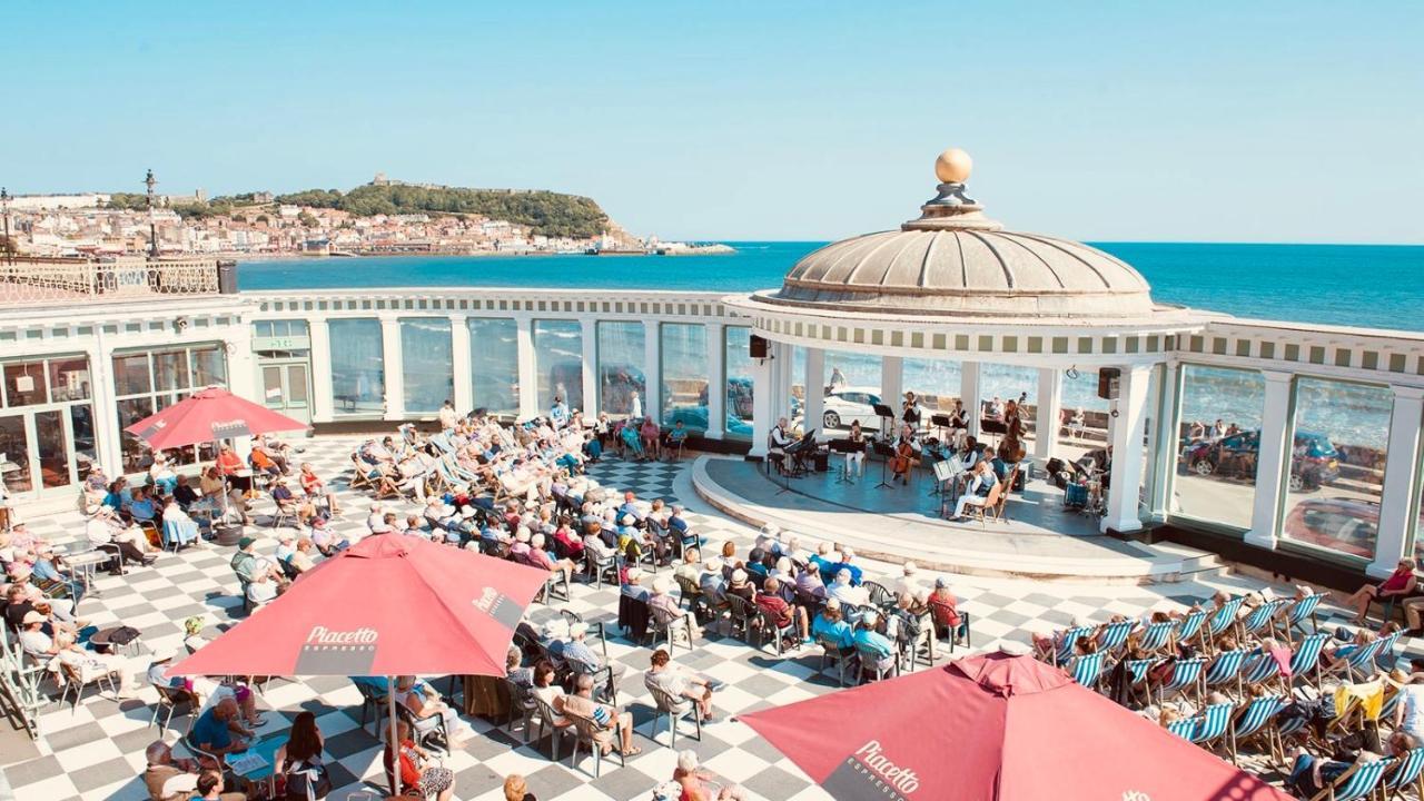 The Beachcomber, One Min From Harbour And Beach *