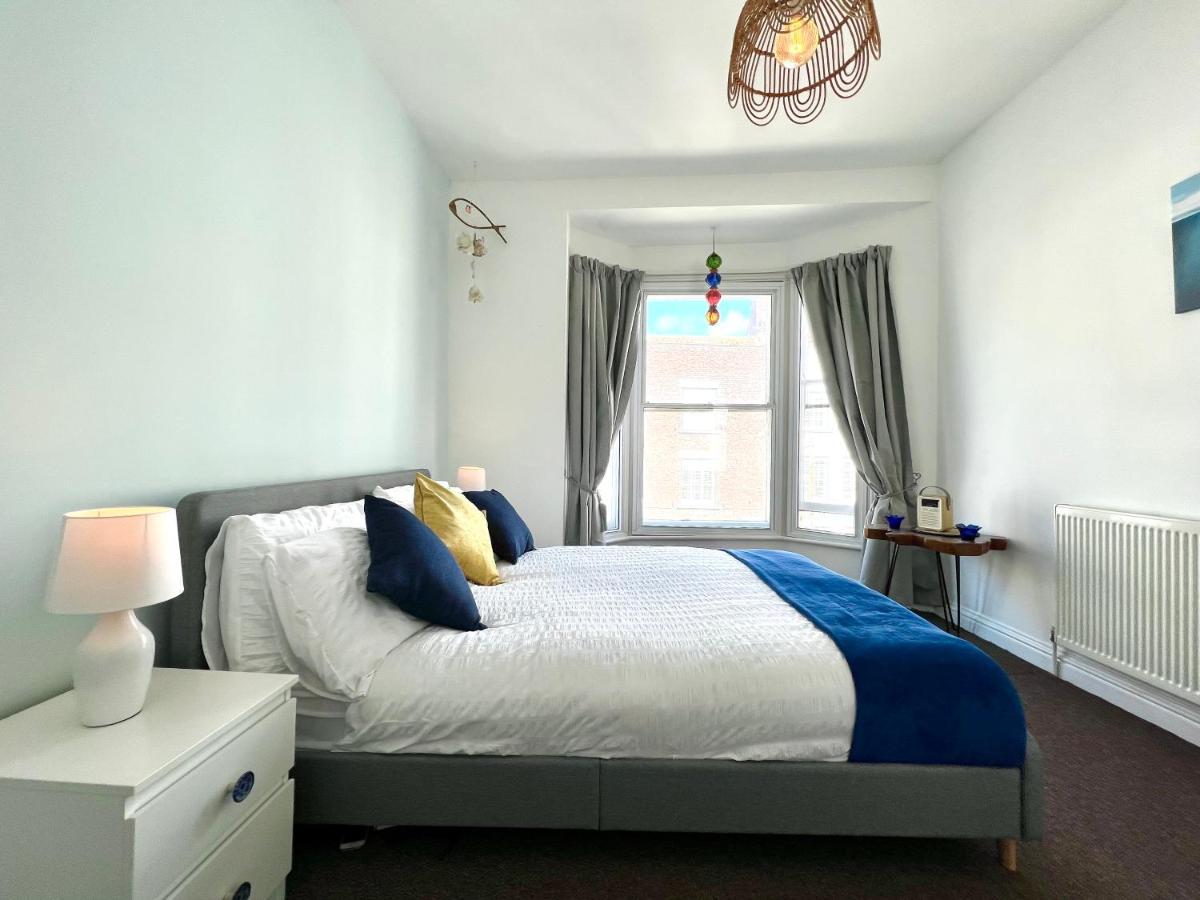 Blue Lighthouse Apartment Scarborough