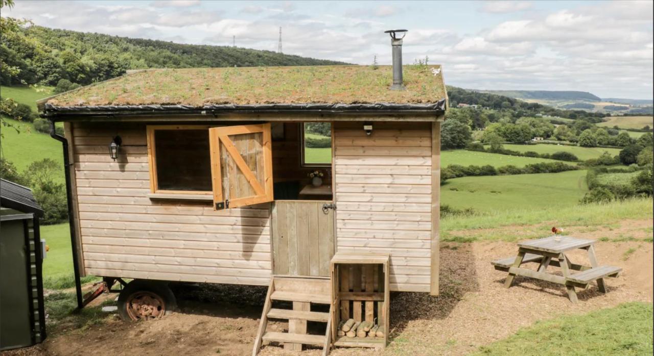 Shepherds Hut By Stepney *